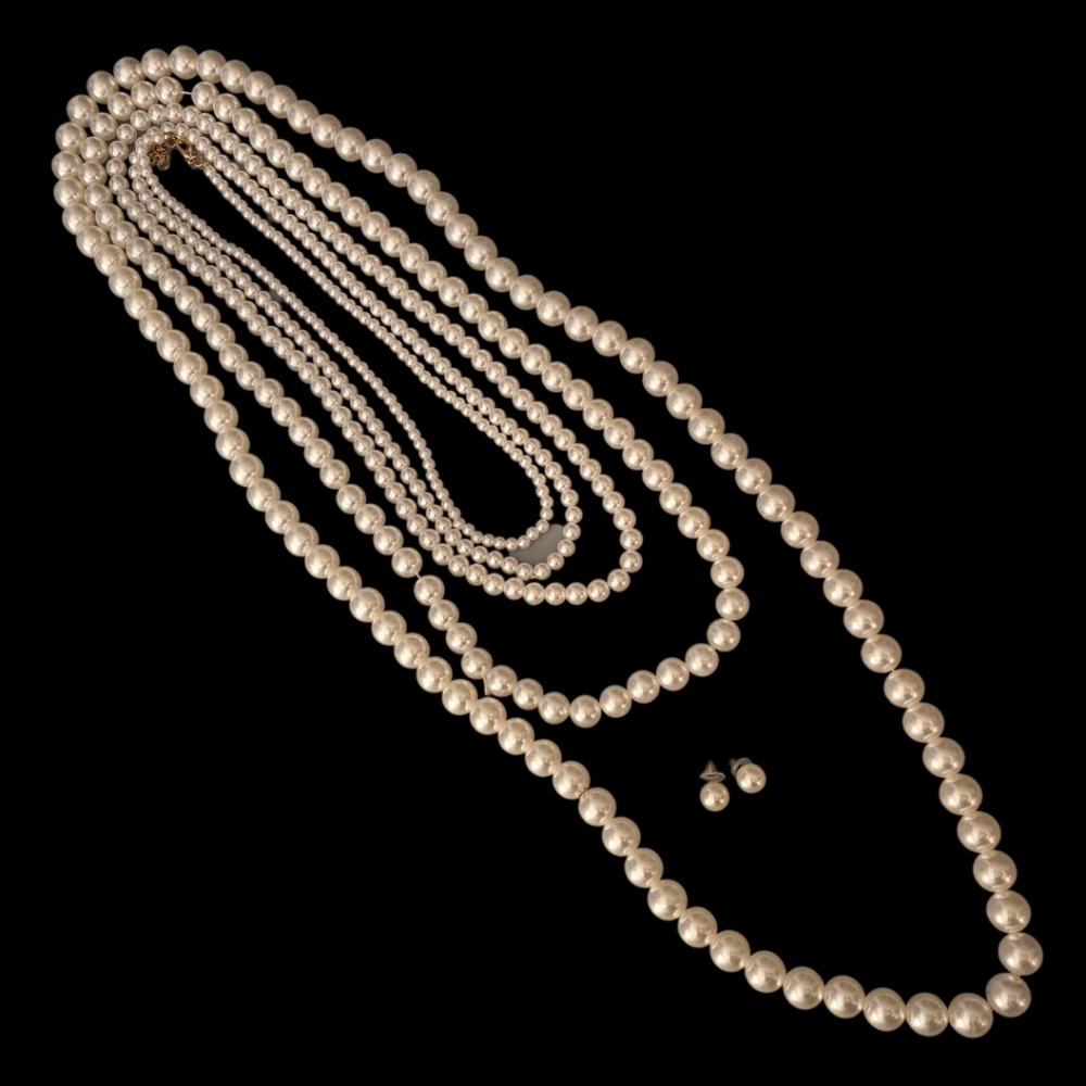 Faux Pearl Necklace Set